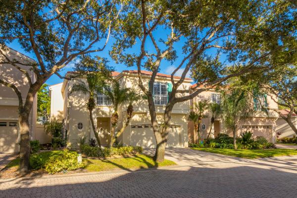 Villa D'Este, 39 Via Verona, Palm Beach Gardens, Florida 33418, image 1