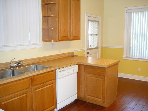 Pinewood, 715 Parkway Dr, Fort Pierce, Florida 34950, image 2