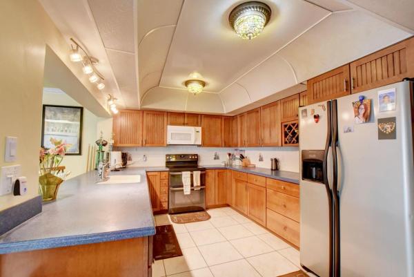 Floral Park Lantana, 6595 N Plymouth Dr, Lake Worth, Florida 33462, image 1