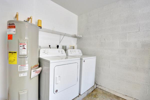 Palmbrooke Townhomes, 4620 Palmbrooke Cir, West Palm Beach, Florida 33417, image 2