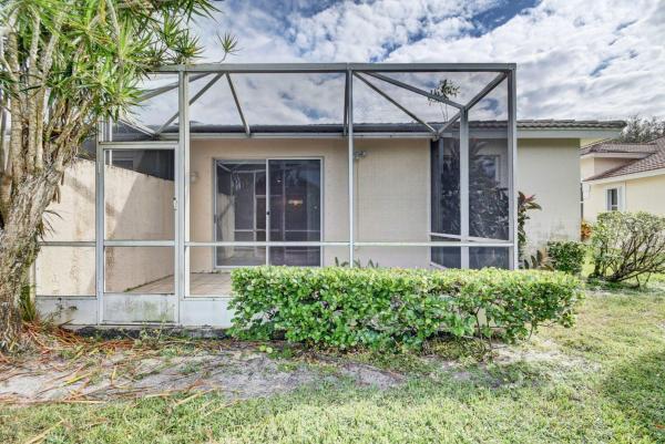Palm Isles West, 9595 Crescent View Dr N, Boynton Beach, Florida 33437, image 1