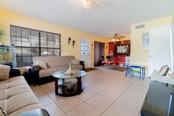 The Charter Club Of Palm Beach, 235 Foxtail Dr #H, Greenacres, Florida 33415, image 1