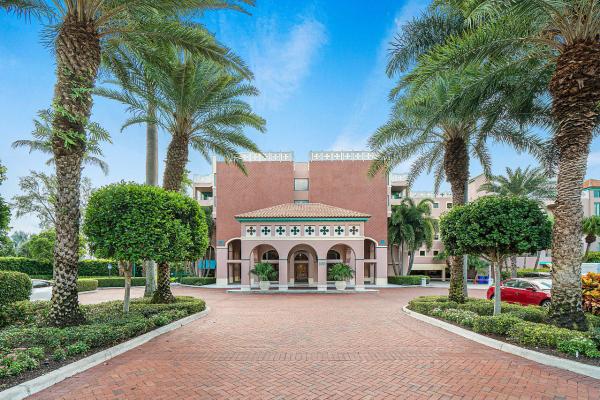 Mizner Court, 100 SE 5th Ave #PH-2, Boca Raton, Florida 33432, image 2