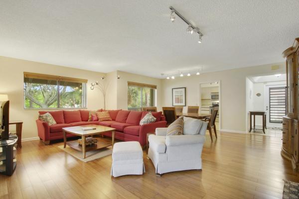 Golf Villas, 431 Brackenwood Ln N, Palm Beach Gardens, Florida 33418, image 1