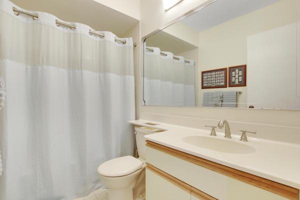 Golf Villas, 431 Brackenwood Ln N, Palm Beach Gardens, Florida 33418, image 2