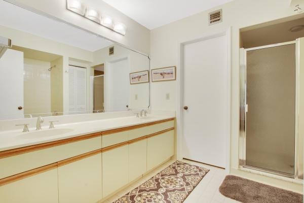 Golf Villas, 431 Brackenwood Ln N, Palm Beach Gardens, Florida 33418, image 3