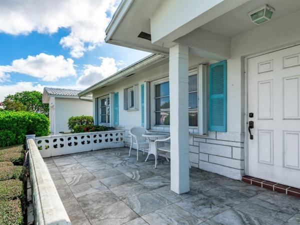 Palm Beach Leisureville, 2078 SW 14th Ave, Boynton Beach, Florida 33426, image 1