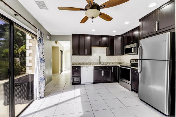 Prestwick Chase, 357 Prestwick Cir #3, Palm Beach Gardens, Florida 33418, image 1