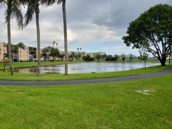 Huntington Lakes 5, 7310 Ashford Pl #106, Delray Beach, Florida 33446, image 1