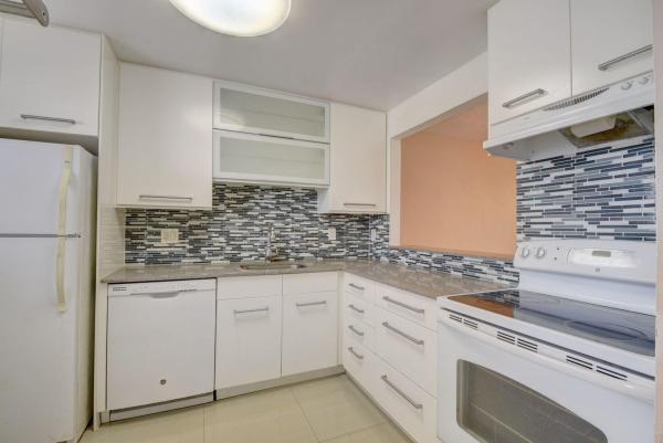 Lago Del Rey, 2500 Fiore Way, Delray Beach, Florida 33445, image 2