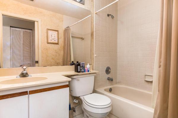 Diplomat Square, 1604 Congressional Way, Deerfield Beach, Florida 33442, image 2