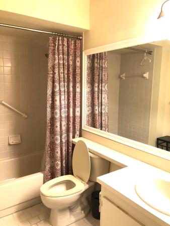 Town Villas At Moon Lake, 9094 Flynn Cir #5, Boca Raton, Florida 33496, image 2
