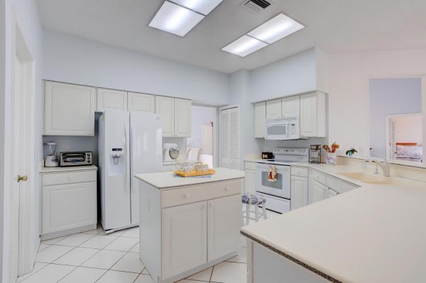 South Cove At River Bridge, 188 Cove Rd, Greenacres, Florida 33413, image 2