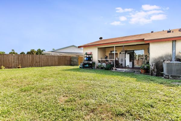 October Park, 3823 Van Cott Cir, West Palm Beach, Florida 33403, image 2