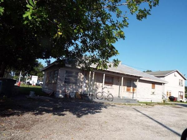 Cobb's Park Terrace, 1406 Delaware Ave #1-5, Fort Pierce, Florida 34950, image 1