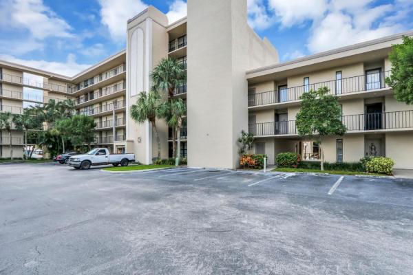 Boca Bayou, 15 Royal Palm Way #3010, Boca Raton, Florida 33432, image 1