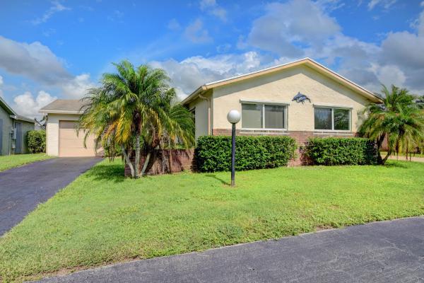 Lucerne Lakes South, 4471 Pine Park Cir, Lake Worth, Florida 33467, image 1