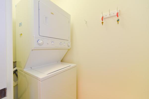 Magnolia Court, 326 Tuxedo Ln, West Palm Beach, Florida 33401, image 2