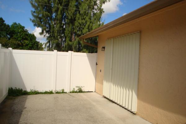 Palm Hill Villas, 4889 Luqui Ct, West Palm Beach, Florida 33415, image 2
