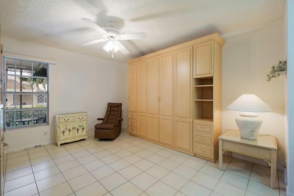 Town Villas At Moon Lake, 18999 Stewart Cir #4, Boca Raton, Florida 33496, image 2