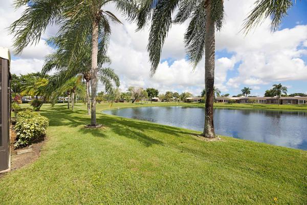 Town Villas At Moon Lake, 18999 Stewart Cir #4, Boca Raton, Florida 33496, image 1
