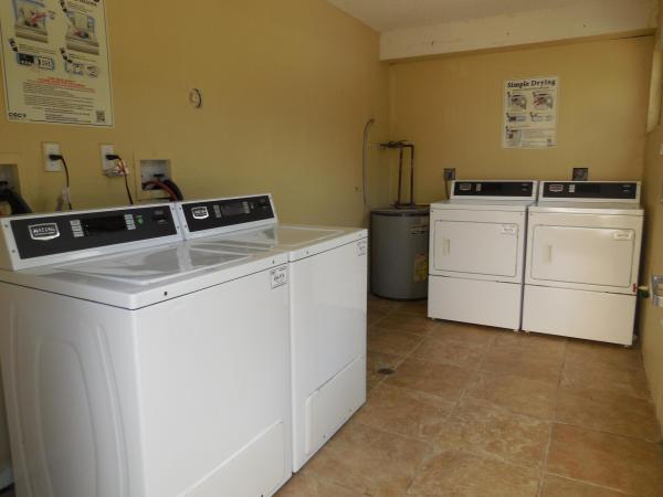 Palm Beach Grande, 1540 Lake Crystal Dr #C, West Palm Beach, Florida 33411, image 2