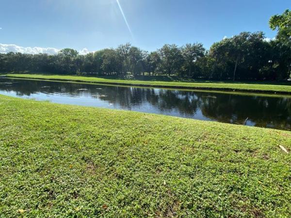 Town Oaks, 1038 Raintree Dr, Palm Beach Gardens, Florida 33410, image 2