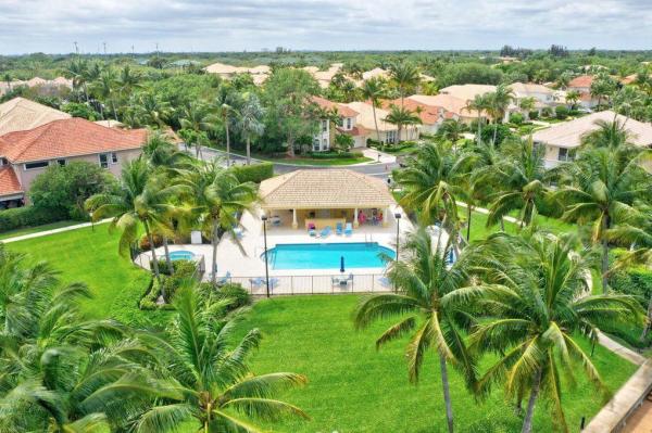 Prosperity Harbor North, 746 Cable Beach Ln, Palm Beach Gardens, Florida 33410, image 1