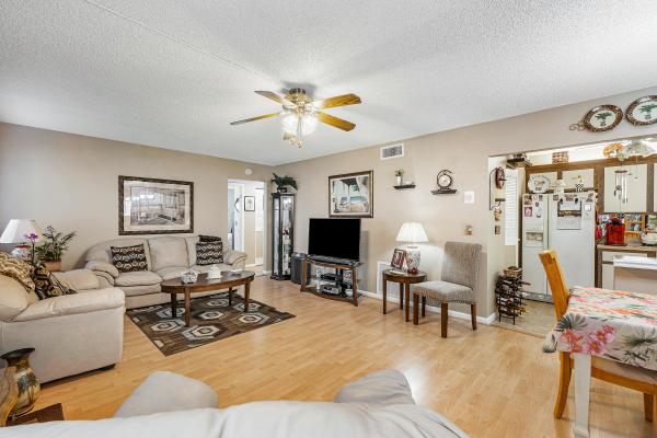 Pine Ridge South 4, 411 Pine Glen Ln #C-1, Greenacres, Florida 33463, image 2