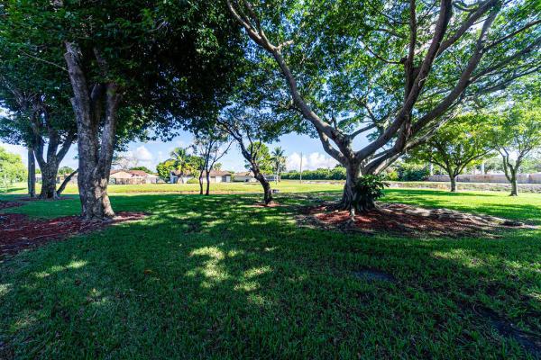 South Lake At Dos Lagos, 17 Via De Casas Sur #103, Boynton Beach, Florida 33426, image 1