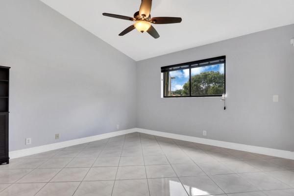 South Lake At Dos Lagos, 20 Via De Casas Sur #204, Boynton Beach, Florida 33426, image 1
