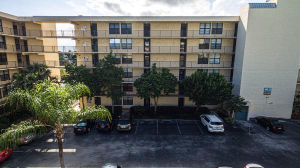 Boca Bayou, 8 Royal Palm Way #3010, Boca Raton, Florida 33432, image 1