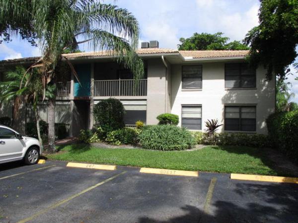 Bent Tree Gardens West, 9900 Pineapple Tree Dr #207, Boynton Beach, Florida 33436, image 2