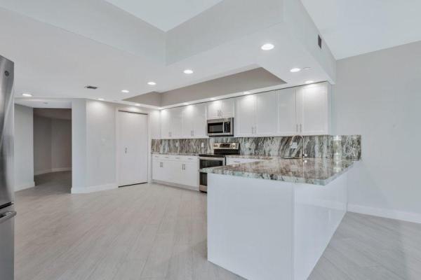 2100 At Sloan's Curve, 2100 S Ocean Blvd, Palm Beach, Florida 33480, image 3