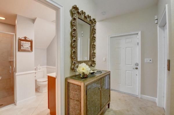 68 NW Hawthorne Pl, Boca Raton, Florida 33432, image 1