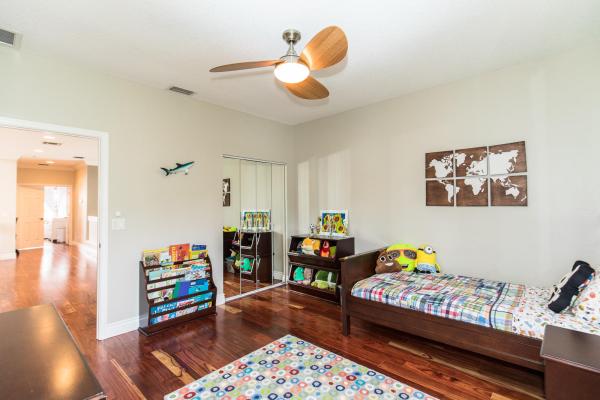 Colonnade At Glen Oaks, 4635 NW 26th Ave, Boca Raton, Florida 33434, image 2
