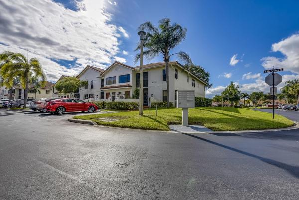 Sun Valley East, 9705 Sills Dr E #104, Boynton Beach, Florida 33437, image 2