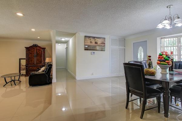 Palm Beach Gardens No HOA, 3639 Daisy Ave, Palm Beach Gardens, Florida 33410, image 2