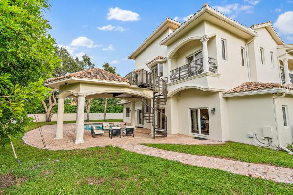 Anchorage Point, 18735 Rio Vista Dr, Tequesta, Florida 33469, image 1