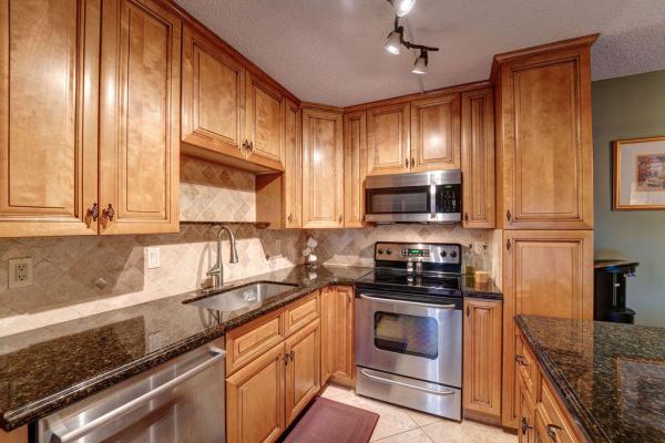 Springdale, 983 Springdale Cir, Palm Springs, Florida 33461, image 2