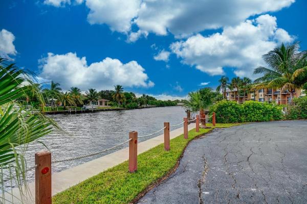 Boca Bayou, 21 Royal Palm Way #1050, Boca Raton, Florida 33432, image 1