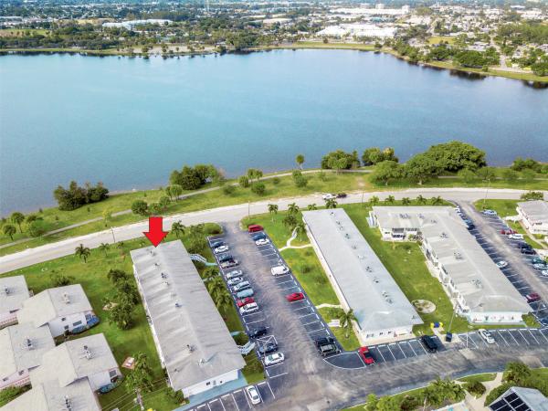 Lakeside Point Gardens, 2204 Lake Osborne Dr #11, Lake Worth Beach, Florida 33461, image 2