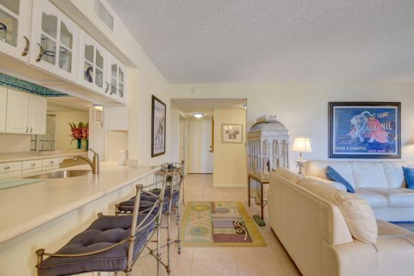 Lavers Delray Racquet Club, 2255 Lindell Blvd #4304, Delray Beach, Florida 33444, image 1