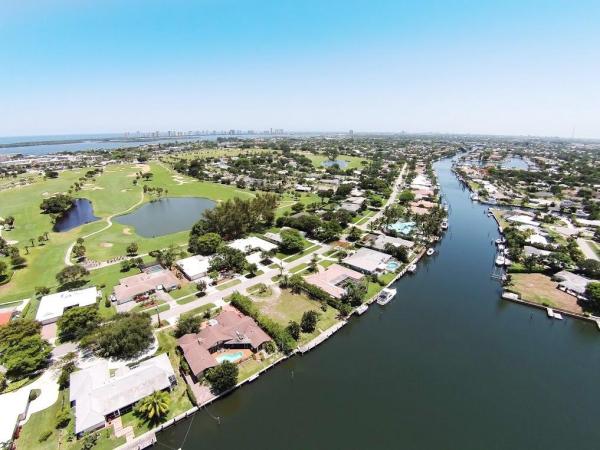Golf Course, 1029 Country Club Dr, North Palm Beach, Florida 33408, image 1