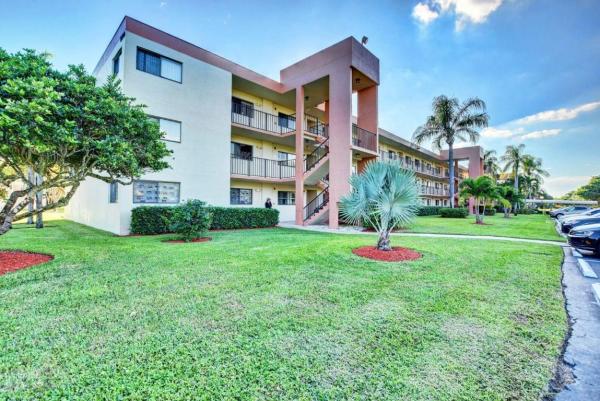 Watersedge At Lakes Of Delray, 5598 Witney Dr #303, Delray Beach, Florida 33484, image 1