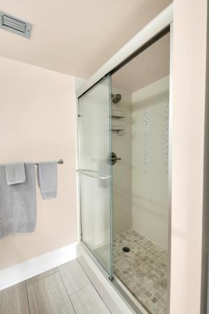 Huntington Lakes 3, 7240 Huntington Ln #404, Delray Beach, Florida 33446, image 2
