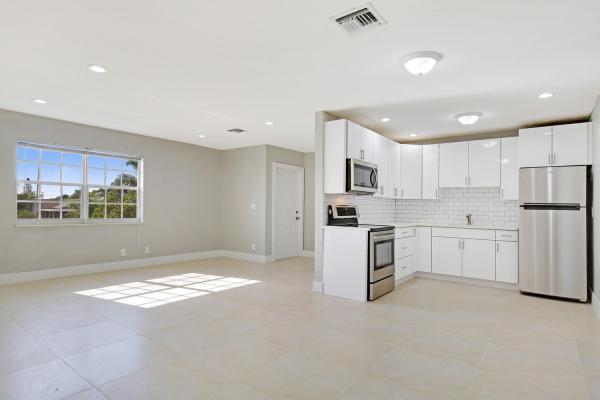 715 Washington Ave, Lake Worth Beach, Florida 33460, image 1