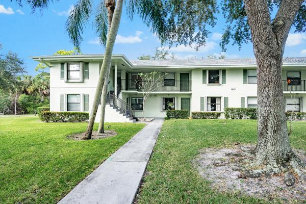 Sabal Ridge, 1501 Sabal Ridge Cir #E, Palm Beach Gardens, Florida 33418, image 3