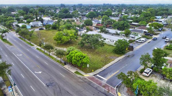 Lake Worth Town, 1005 N F St, Lake Worth Beach, Florida 33460, image 1