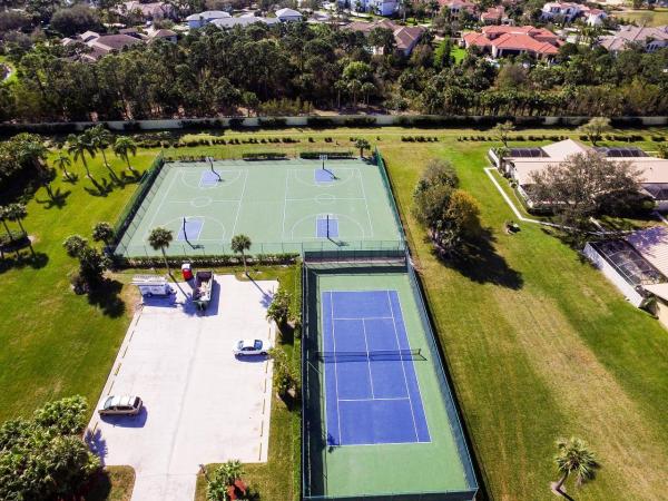 Westwood Gardens, 5469 Eagle Lake Dr, Palm Beach Gardens, Florida 33418, image 1